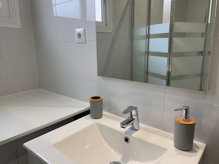 Apartamento Con Encanto Y Piscina 丰希罗拉 外观 照片